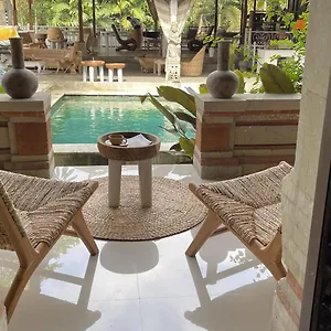 https://chakra-living-ubud.ubudhotelsnow.com